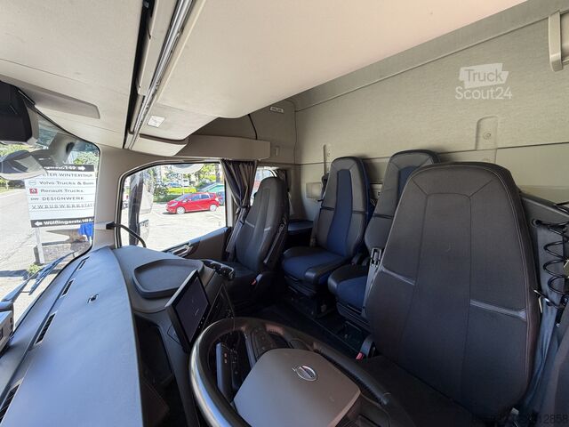 Véhicule tracteur Designwerk High Cab 6x2T 900 kWh