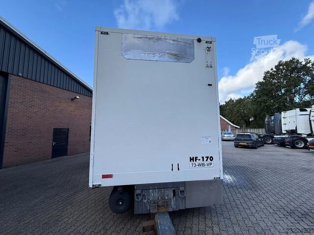 HTF HWA 20MZ Thermo King D+E 8,2 l 2,5 B – 3 500 € HTF HWA 20MZ Thermo King D+E 8.2 L 2.5B €3500