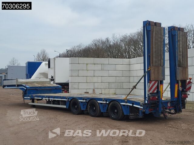 Tieflader Turbos-Hoet TUV 03/26 3x Steering Axle