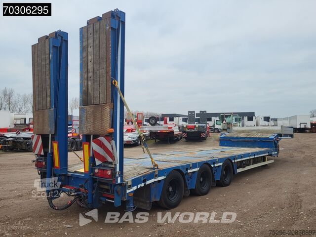 Tieflader Turbos-Hoet TUV 03/26 3x Steering Axle