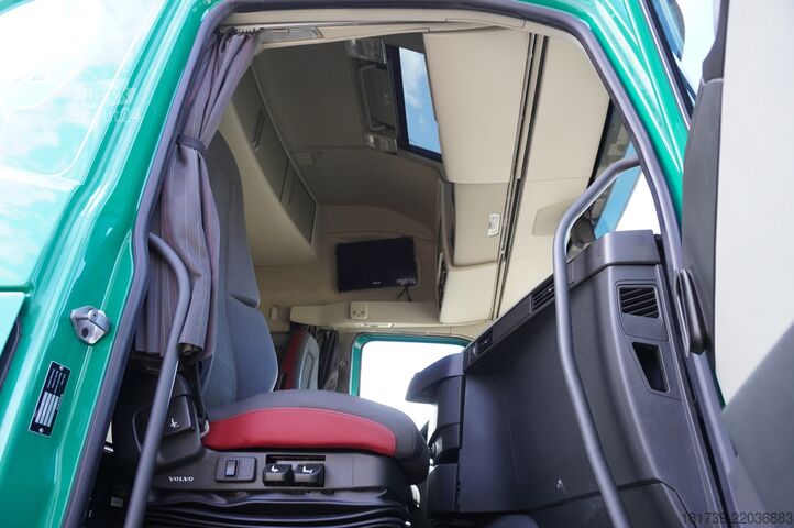 Camion refrigerato Volvo FH 500 6x2 E6/Schmitz 19 EPAL/steer.axle
