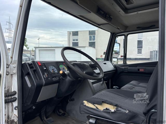 Transporter mit Pritsche & Plane MERCEDES-BENZ Vario 816 D Pritsche &P lane mit LBW E5