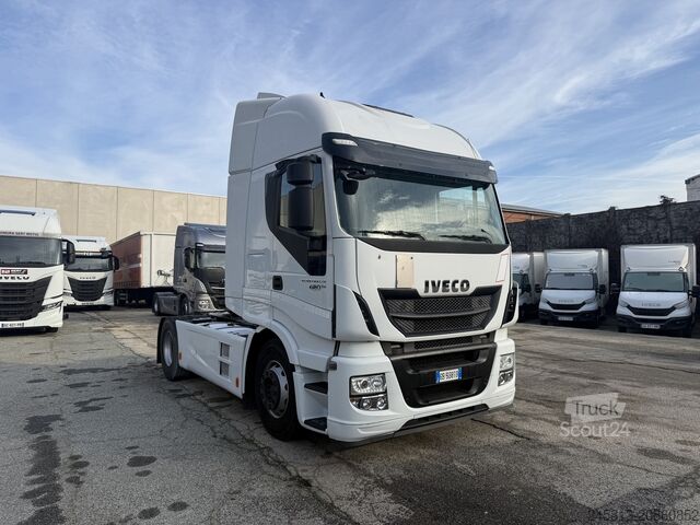 Tractora standard Iveco STRALIS 420