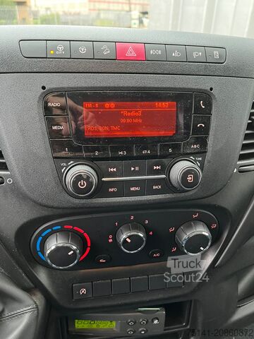 Fourgon isotherme frigorifique Iveco Daily 35 C 12