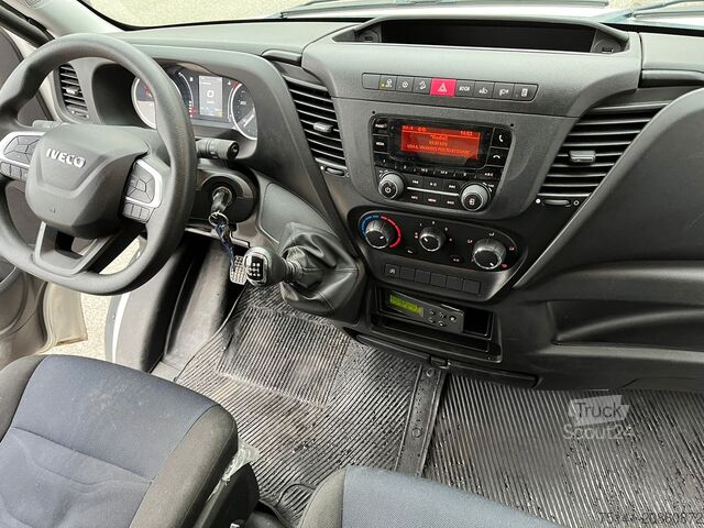 Fourgon isotherme frigorifique Iveco Daily 35 C 12