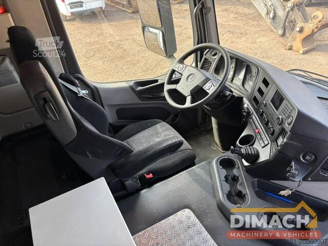 Gesloten bak Mercedes-Benz Antos 1833 Dichte bakwagen met laadklep 4x2 + a...