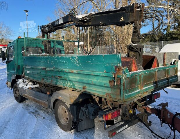 Pašizgāzējs kravas automašīna Mercedes-Benz Atego 815 Kipper / Kran
