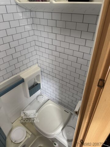 Bivalnik Knaus Eiffelland Holiday