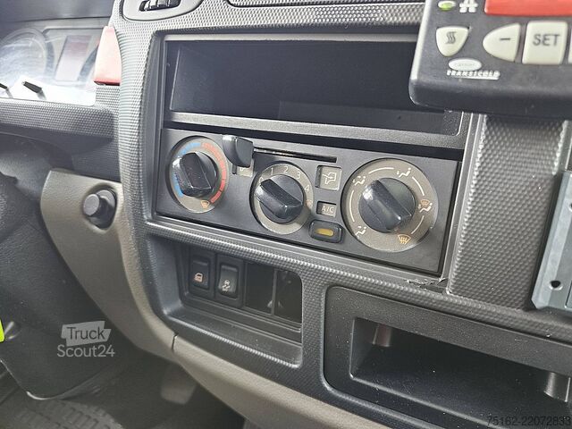 Rashladni kombi RENAULT MAXITY 2.5 Carrier Koelwagen