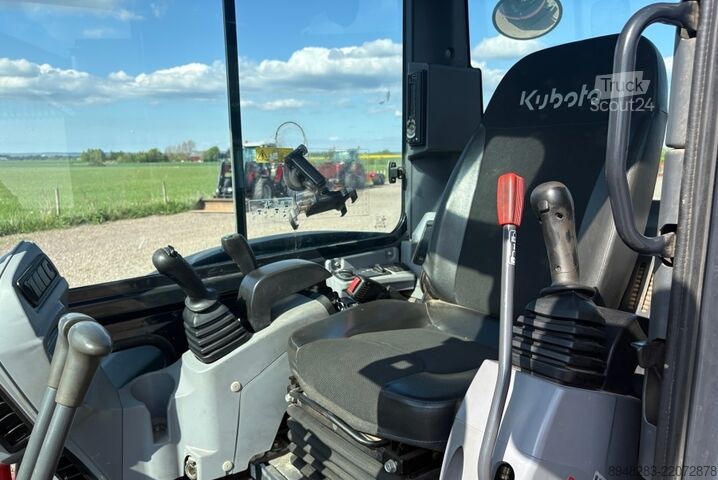 Miniescavatore Kubota KX057-4