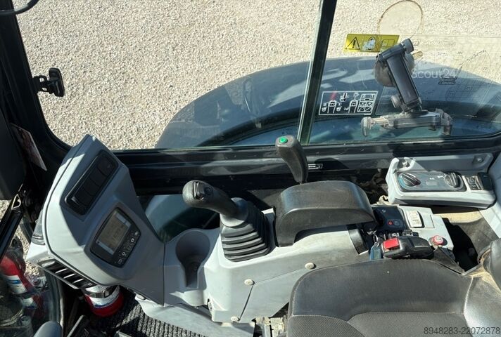 Miniescavatore Kubota KX057-4