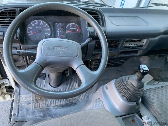 Transporter mit Kipper Isuzu NPR 35