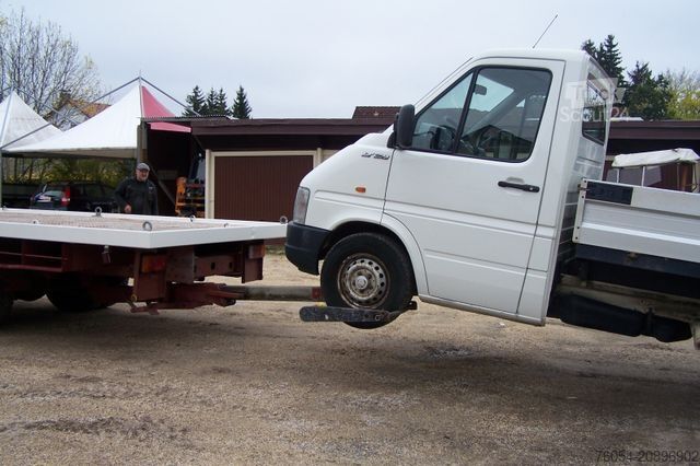 Ciężarówka z płaską platformą IVECO FIAT