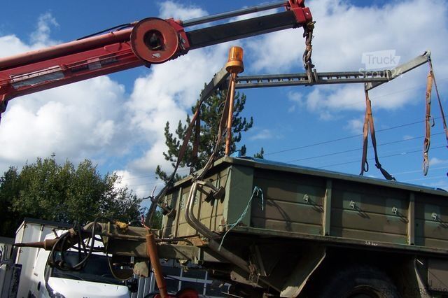 Ciężarówka z płaską platformą IVECO FIAT