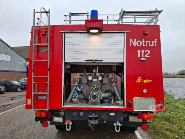 Véhicule de lutte contre les incendies MERCEDES-BENZ LAF 1113