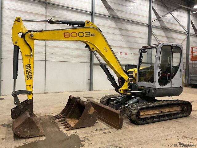 Midi-Pelle Neuson 8003