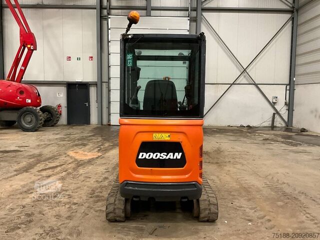 Minigraver Doosan DX 19
