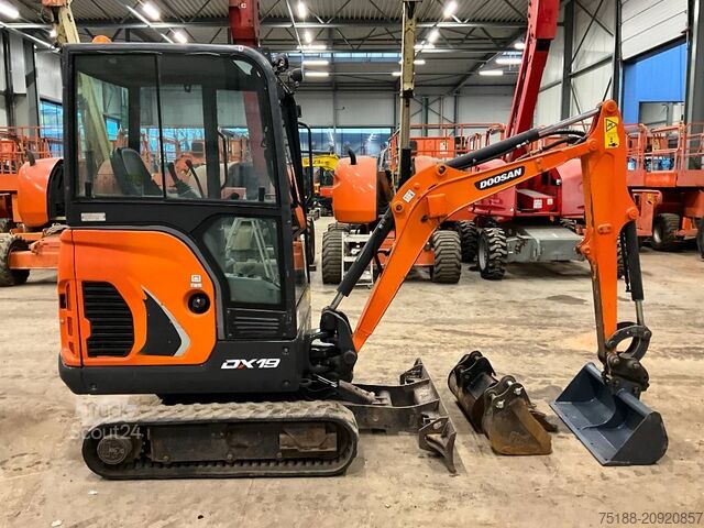 Minigraver Doosan DX 19