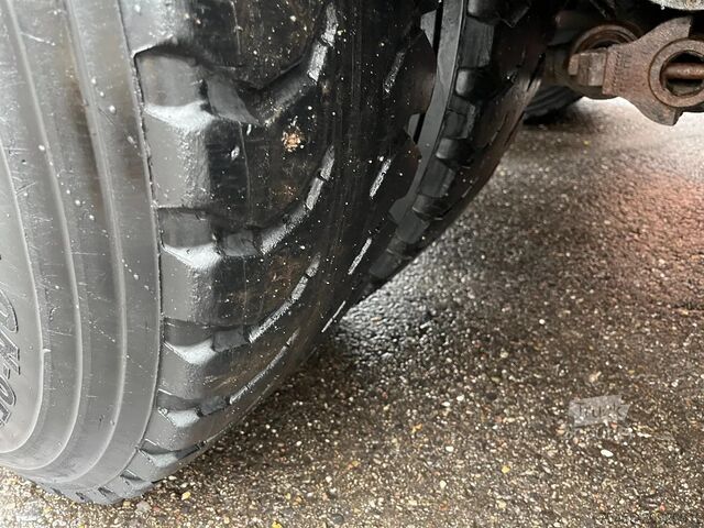 Châssis avec cabine Renault Kerax 370 6x4 - Spring/Spring - Hub reduction -...