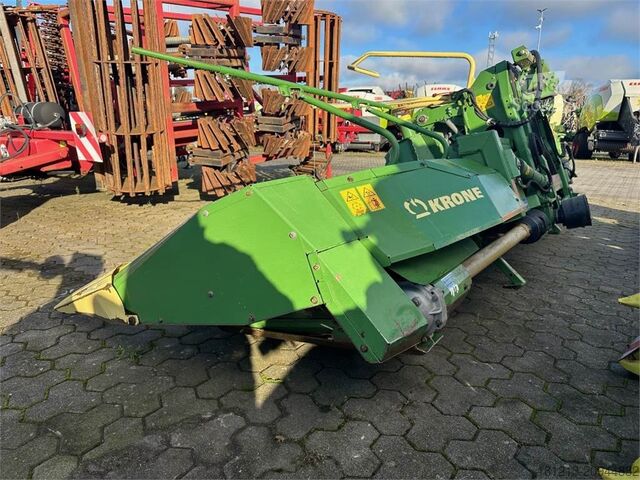 Lauksaimniecības mašīna KRONE Easy Collect 6000       Claas