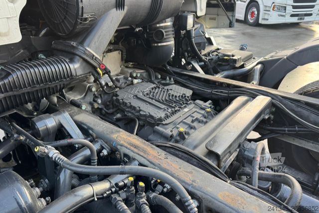 Podwozie ciężarówki MAN TGS 35.470 8x2