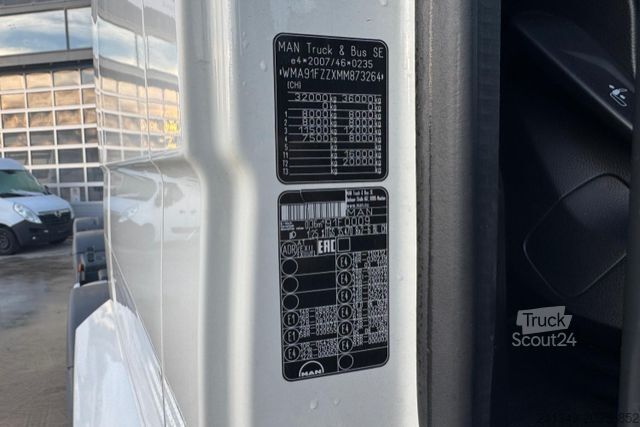 Podwozie ciężarówki MAN TGS 35.470 8x2