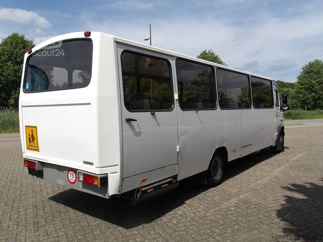 Autobus Mercedes-Benz Vario 813