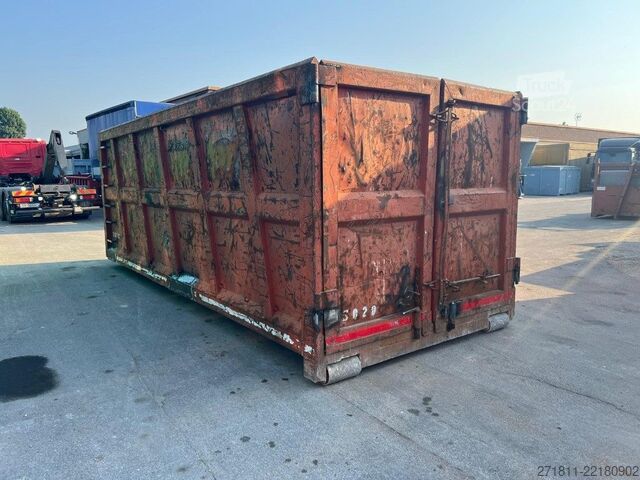 Kontejner s kavljem  CONTAINER SCARRABILE USATO A CIELO APERTO