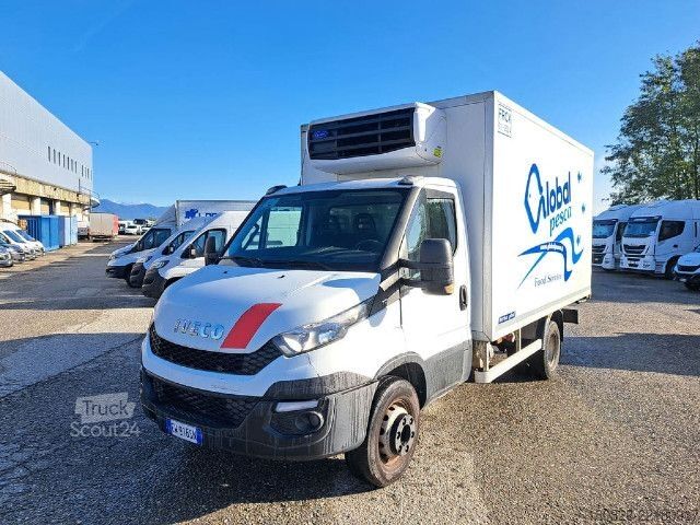 شاحنة بدن معزول مبرد IVECO 70C17