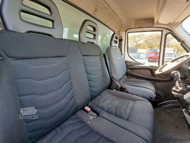 شاحنة بدن معزول مبرد IVECO 70C17