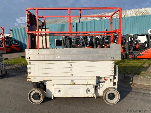 رفع المقص JLG 2630ES