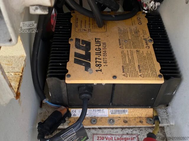 رفع المقص JLG 2630ES