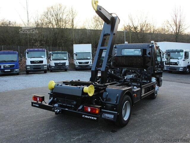 Kroghejselastbil Fuso Canter FUSO 9C18  City Abrollkipper Hooklift Black Edition