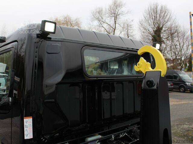 Kroghejselastbil Fuso Canter FUSO 9C18  City Abrollkipper Hooklift Black Edition