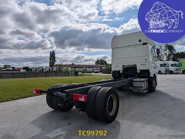 الهيكل مع كابينة السائق DAF XF 440