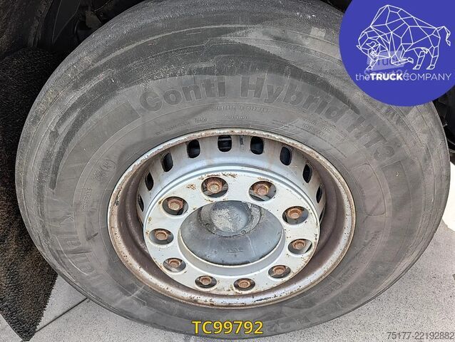 الهيكل مع كابينة السائق DAF XF 440