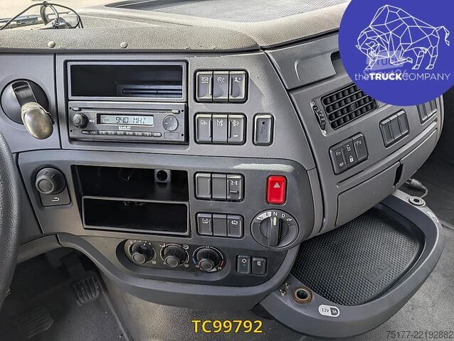 Châssis avec cabine DAF XF 440