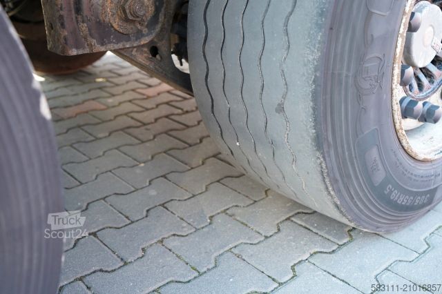 Auflieger mit Pritsche & Plane SCHMITZ CARGOBULL FIRANKA / MEGA / OSIE SAF /