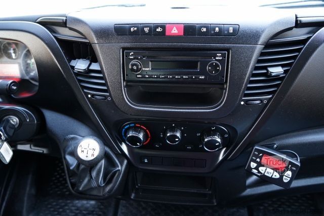 Koelwagen met geïsoleerde laadbak IVECO DAILY 35-130 / CH?ODNIA / AGREGAT CARRIER PULSOR