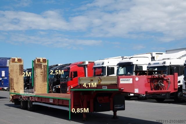 Низкорамный полуприцеп  LAWETA NISKOPODWOZIOWA / NAJAZDY HYDRAULICZNE /