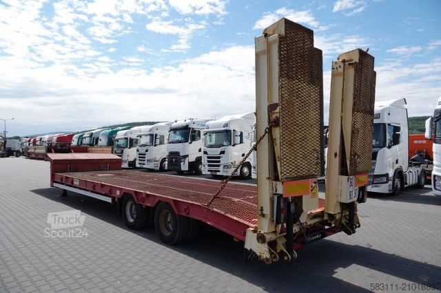 Низкорамный полуприцеп  LAWETA NISKOPODWOZIOWA / NAJAZDY HYDRAULICZNE /