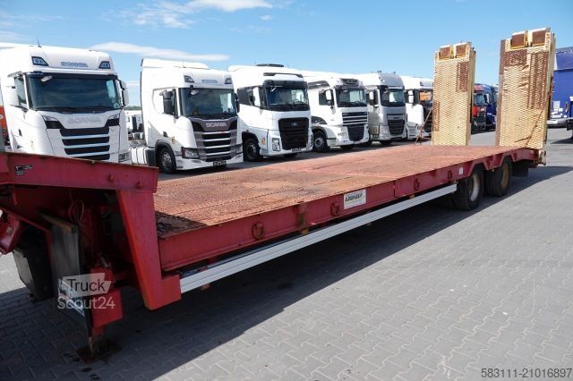 Низкорамный полуприцеп  LAWETA NISKOPODWOZIOWA / NAJAZDY HYDRAULICZNE /
