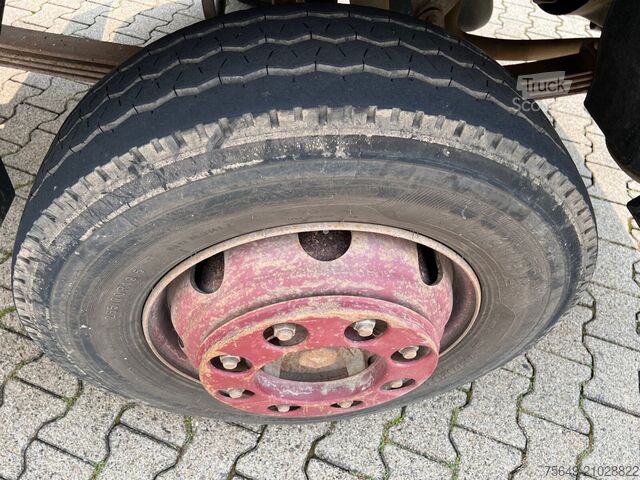 Camion-benne tricar Mercedes-Benz LK 1117 K 4x2 LK 1117 K 4x2, 6-Zylinder Motor, 2x AHK