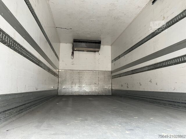 Gekoelde container MAN TGL 12.220 4X2 BL mit Motorschaden TGL 12.220 4X2 BL mit Motorschaden, Tiefkühlkoffer, Thermoking, Rolltor, unterfaltbare MBB LBW