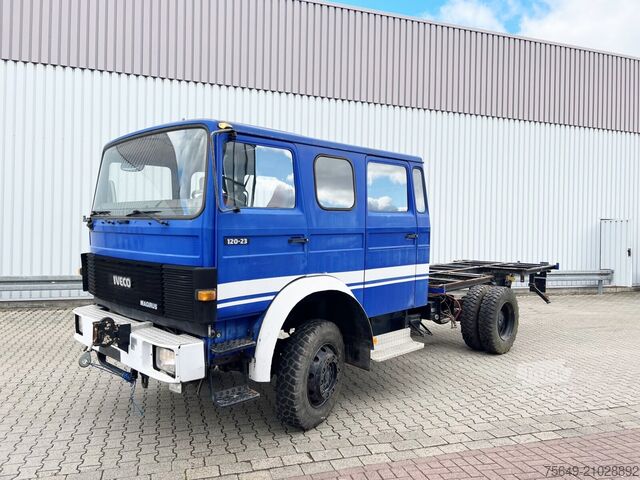 Châssis de camion Iveco-Magirus 120-23 AW 4x4 Doka 120-23 AW 4x4 Doka, V8-Motor, Seilwinde