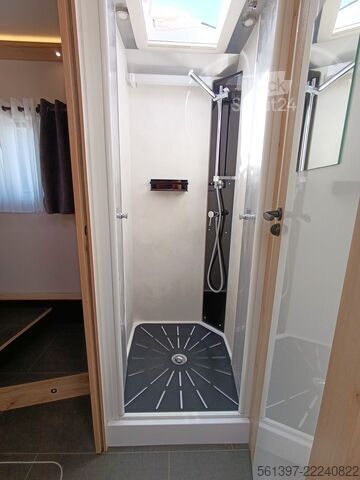 Autocaravana integral LE VOYAGEUR 7.9 CF