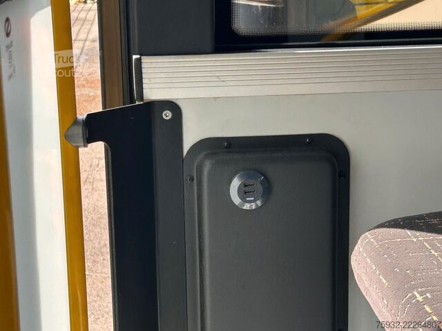 Mestni avtobus SOLARIS Urbino 8.9  LE MIDI KLIMA  2,4 m GURTE  NEULACK