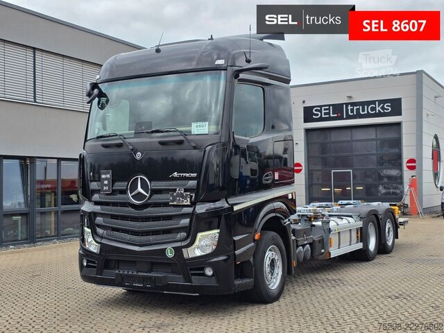 Vaihtolavakuorma-auto MERCEDES-BENZ Actros 2553 / Retarder / Ladebordwand /Lenkachse