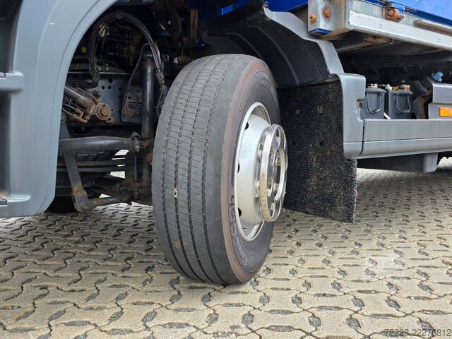 Vrachtauto met open laadbak MERCEDES-BENZ Atego 1230