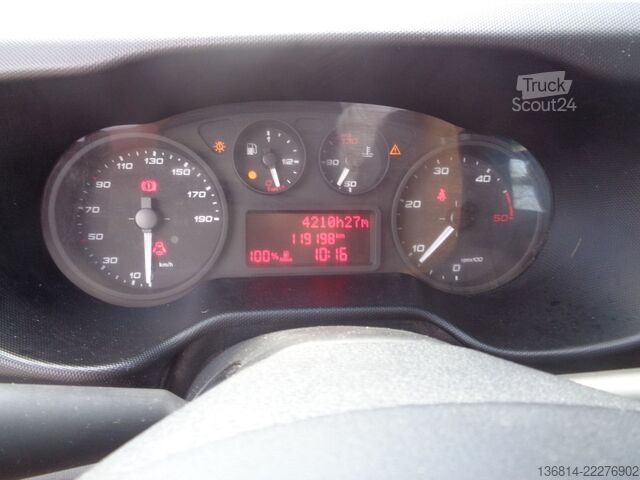 Transporter mit Kipper IVECO Daily 35S14 Doka Kipper Klima AHK 7-Sitzer